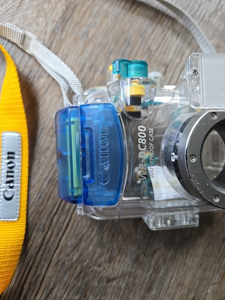 Canon WP-DC800 Waterproof Camera Case
