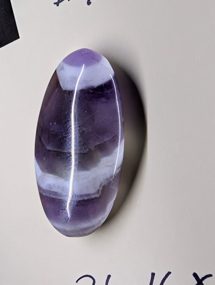 Amethyst - Chevron Amethyst - Rwanda - Cabochon - Distinctive Banding
