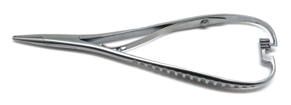 10× Mathieus Needle Holder 14cm Notch Tip Forceps Dental Orthodontics Tools