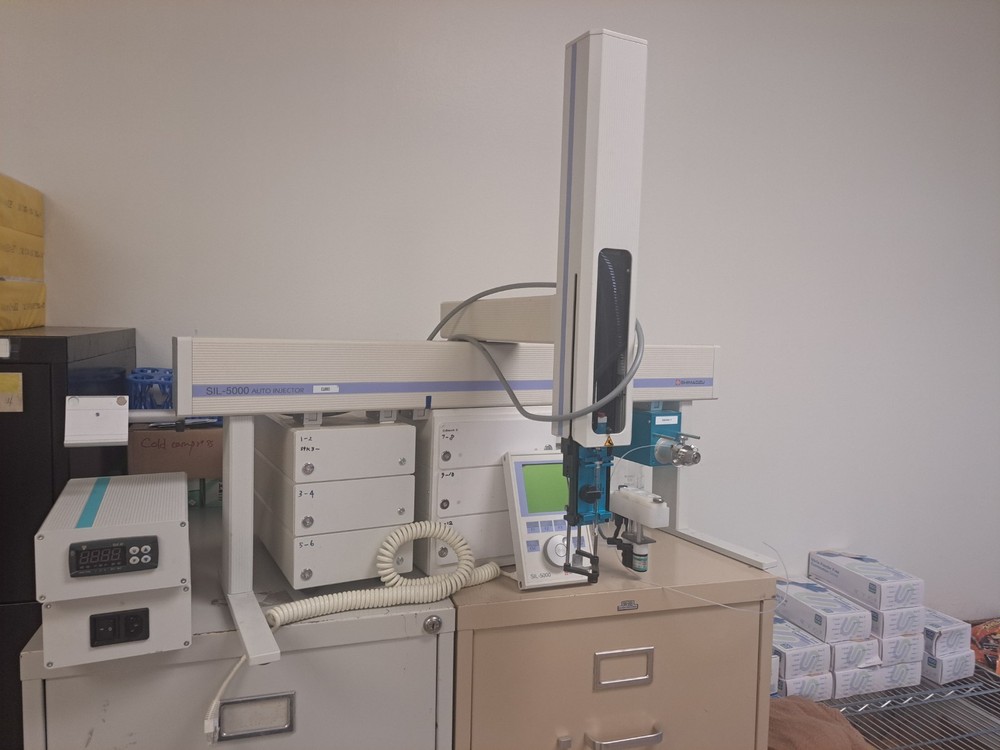 SHIMADZU AUTO SAMPLER/AUTO INJECTOR SIL 5000