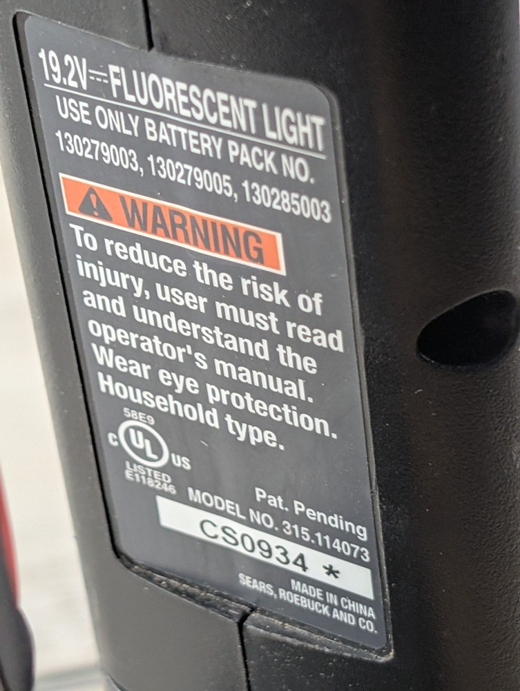 Craftsman C3 19.2v Volt Fluorescent Flashlight Worklight Tested NO BATTERY