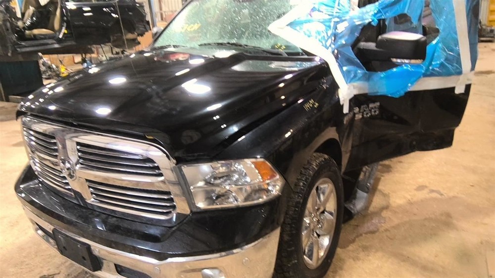 2016 Dodge ram 1500 Air Shutter