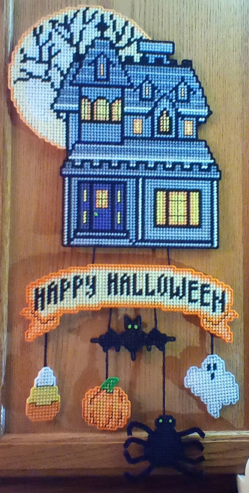 Plastic Canvas "FINISHED" Item---Haunted House