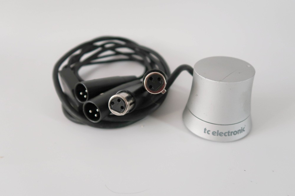 TC Electronic Level Pilot X Desktop Speaker Volume Controller with XLR