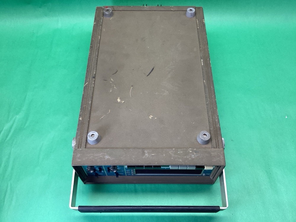 Monsanto Electronics Model 8510 50MHz Counter Timer HT Series POWERS ON UNTESTED