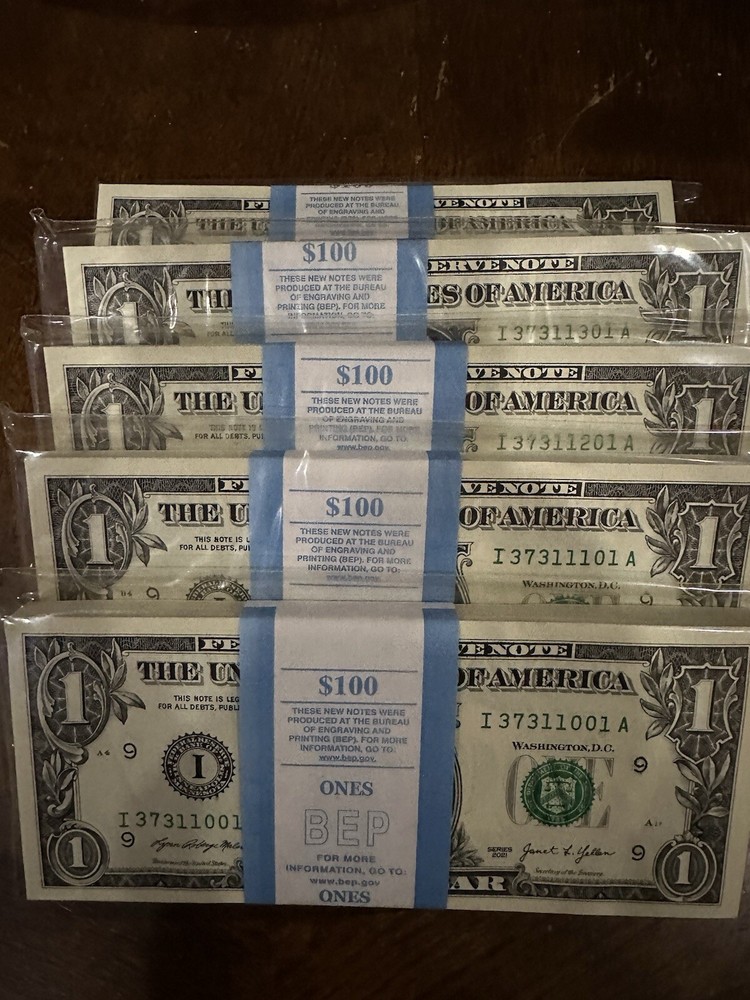NEW UNCIRCULATED CONSECUTIVE $1 BILLs ( 100 )