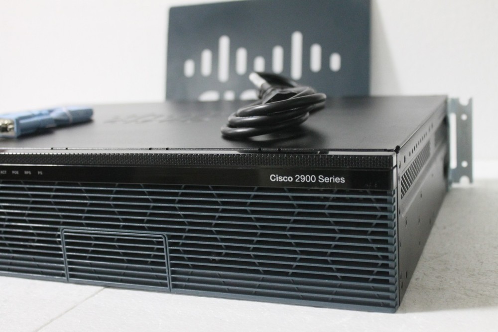 Cisco 2911-SEC/K9 - Security Bundle Router W/SecurityK9 CISCO 2911-sec ios-15.7