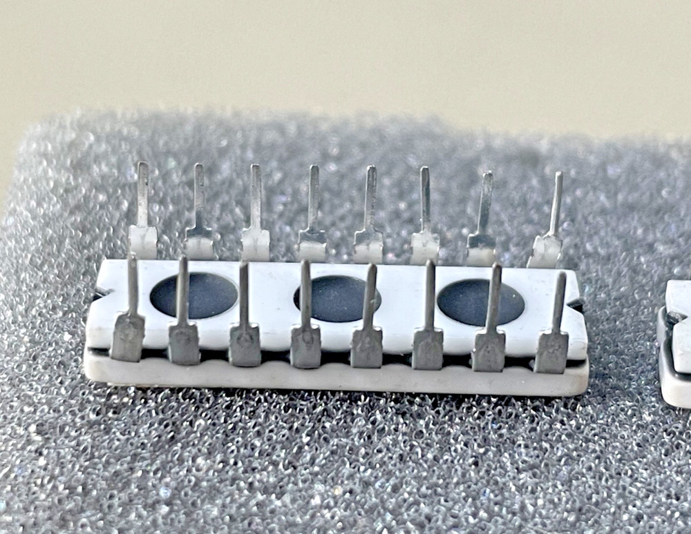 Old School Kicker 80Hz Chip, Pair, NOS