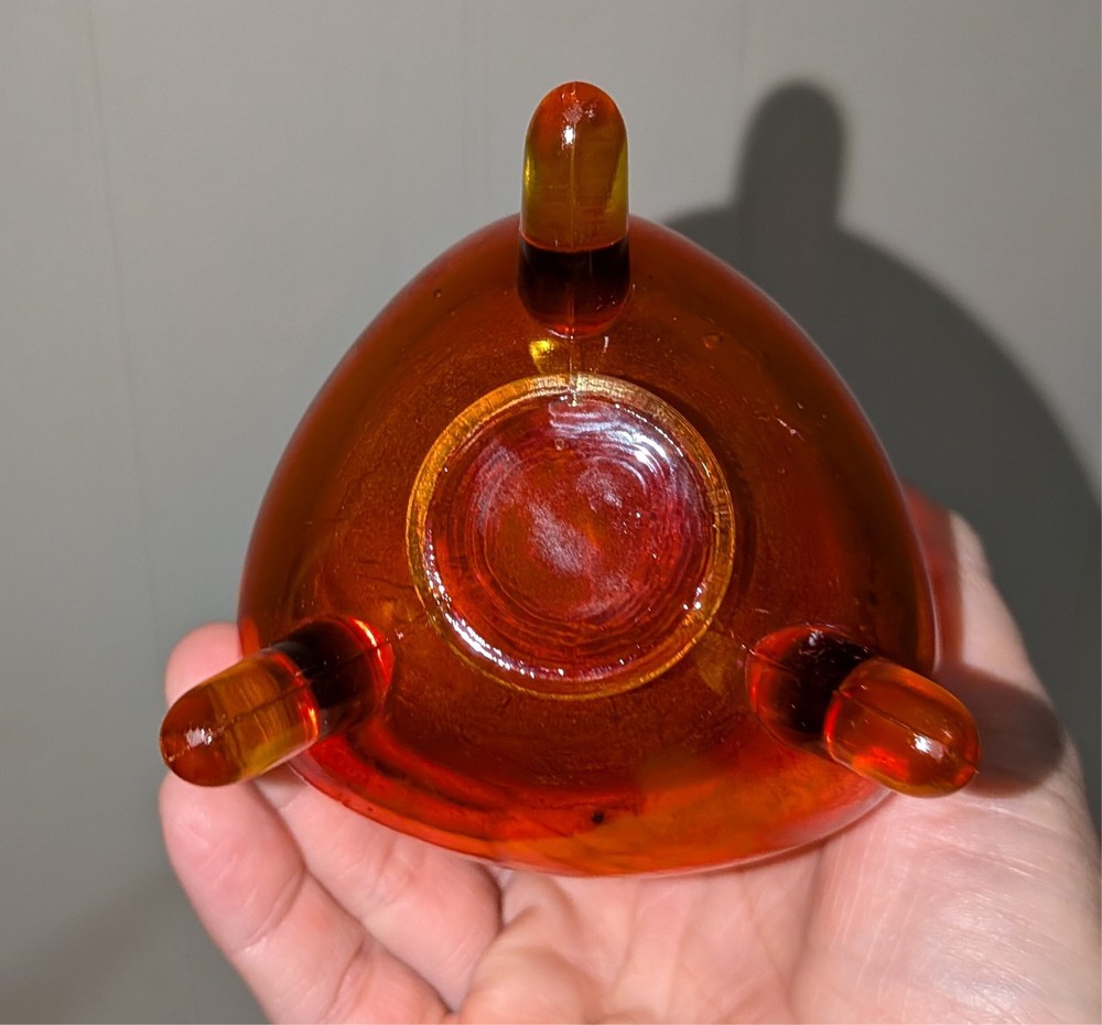 L.E. Smith Swung Vase
