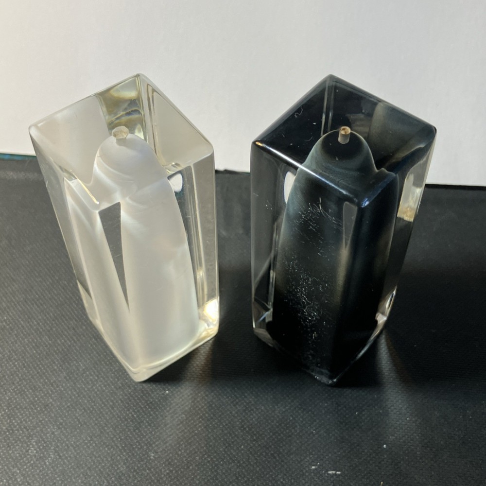 Clear Plastic Salt & Pepper Shakers Set Black & White Modern Design