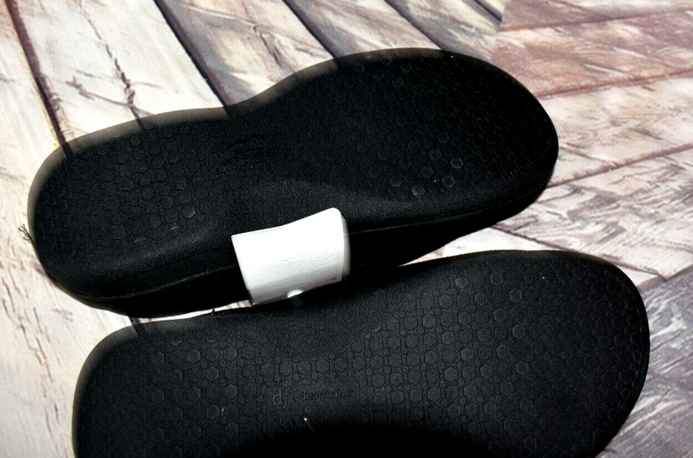 Dearfoams Small Memory Foam Slippers NWT Black