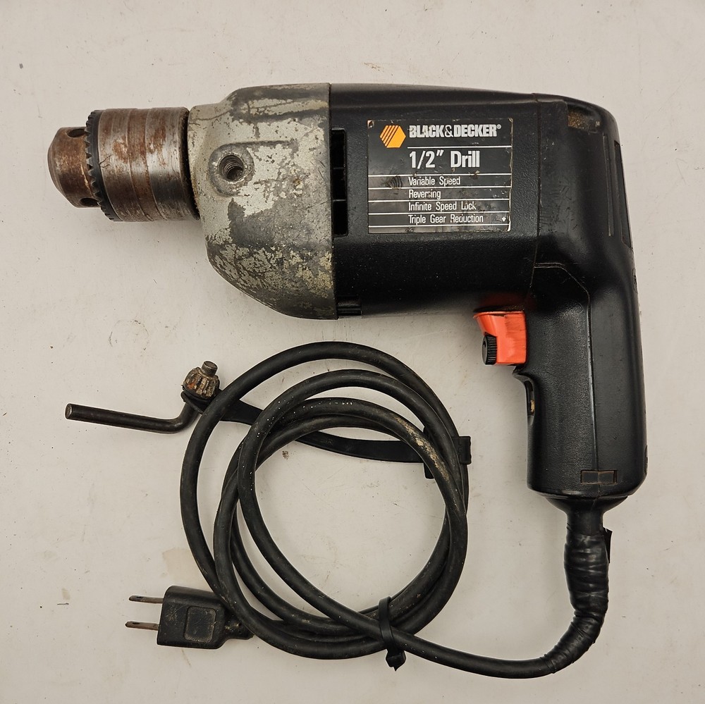 Black & Decker 1/2” Drill 7254 Variable Speed Reversible w/ chuck key