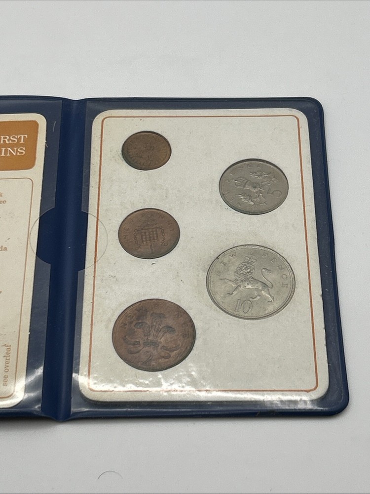 Britain's First Decimal Coin Set 1971 - Blue Wallet