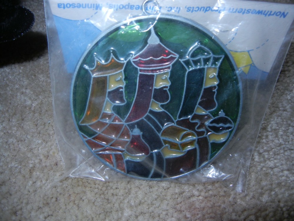 We Three Kings Sun Catcher with hanger NWT