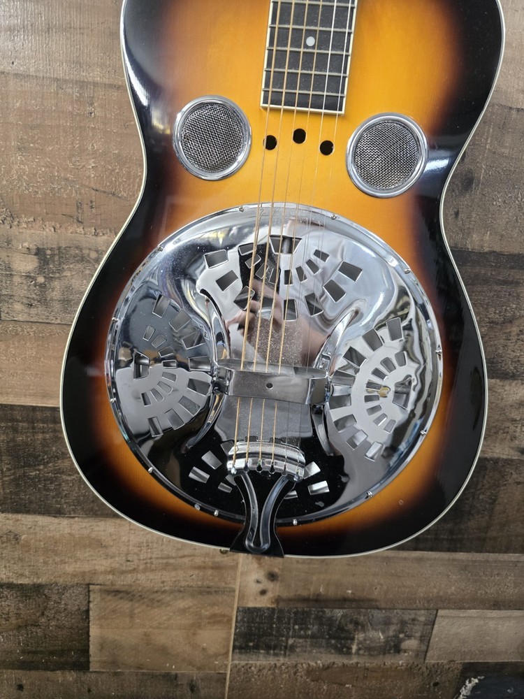Morgan Monroe Resonator Square Neck.