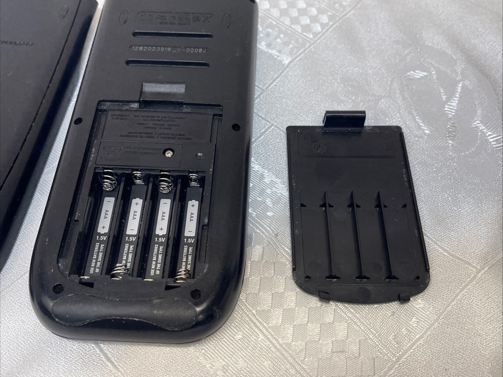 TEXAS INSTRUMENTS TI-84 PLUS GRAPHING CALCULATOR CLEAN CONDITION!