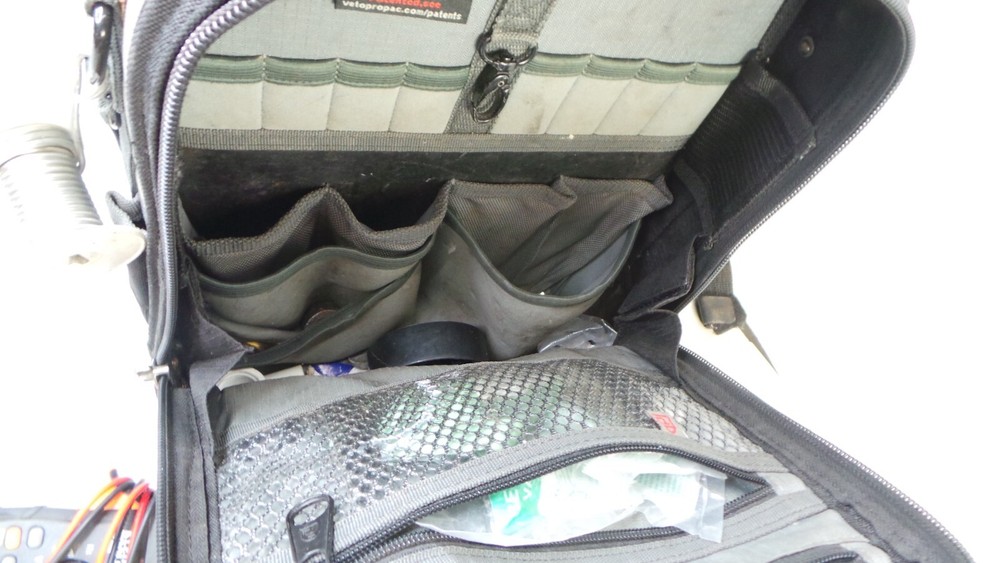 MISC ELECTRICIAN TOOLS & BAG (121444-1B AOO CTR-A2)