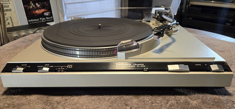 Technics Direct Drive SL-5200 Turntable, Serviced, Recapped New Covers Available