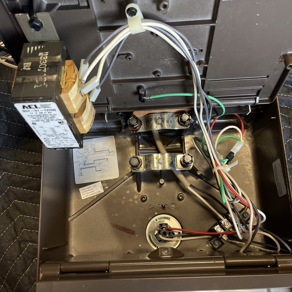 American electric lighting Pole Light, 571587, Does Not Include Bulb