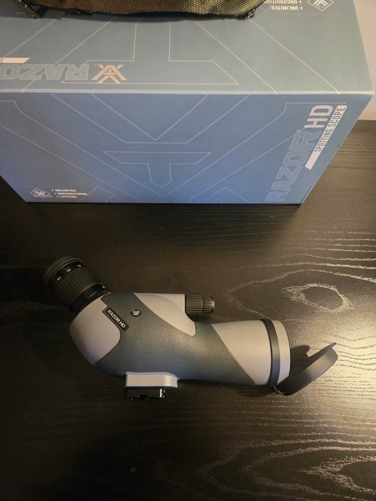 Vortex Razor HD 11-33x50 Angled Spotting Scope