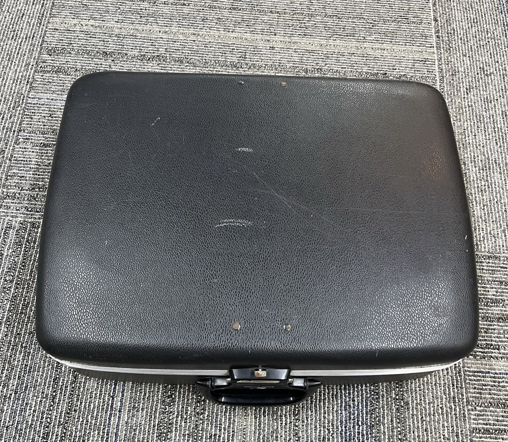 SCM Smith Corona Cougar Automatic 12 Portable Typewriter W/Case Tested