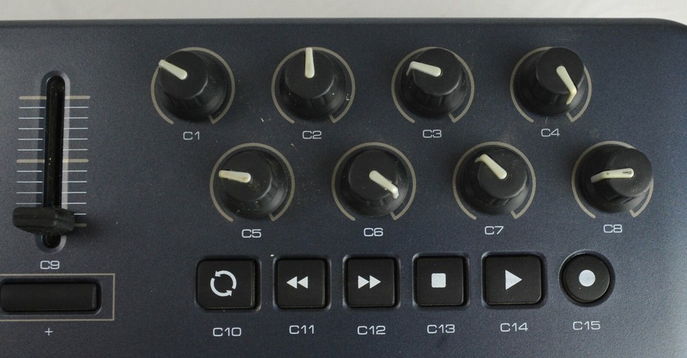 M-AUDIO Oxygen 25 3RD Gen USB MIDI Keyboard Controller