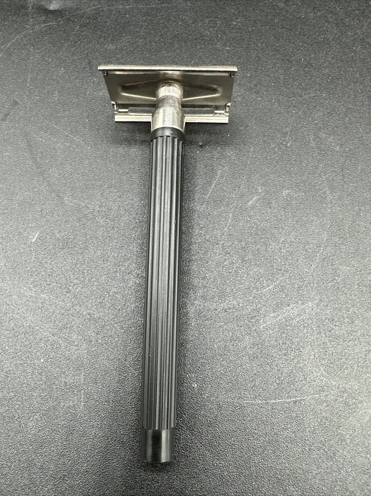 Vintage Unbranded Safety Razor Black Plastic Handle