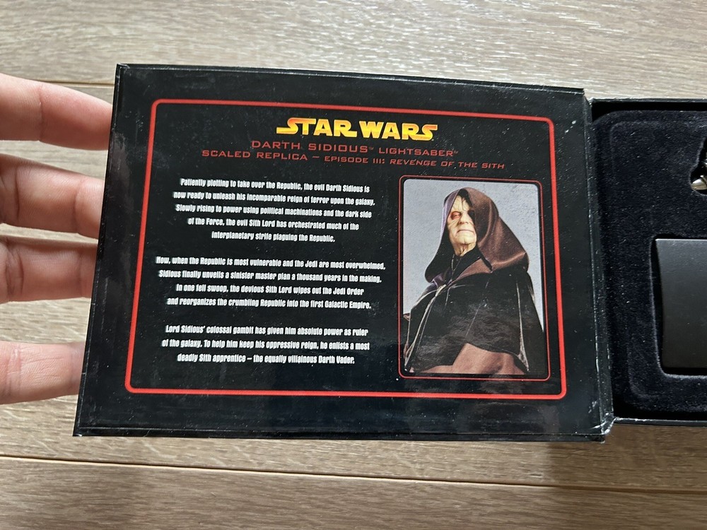Master Replicas Star Wars Darth Sidious Lightsaber Scaled Replica Licensed