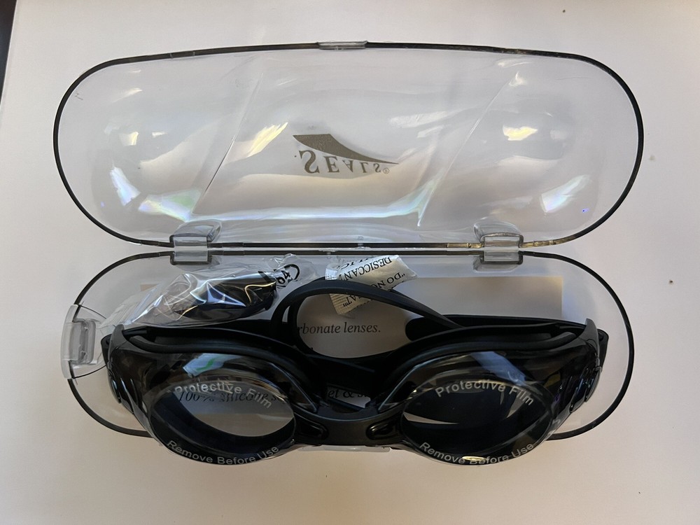 Seals Swimming Goggle 800 Black Clear Version