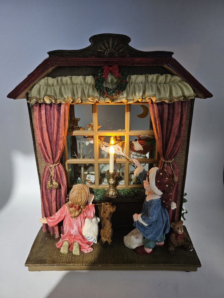Kirkland windowpane waterglobe (Snowman) Read Description