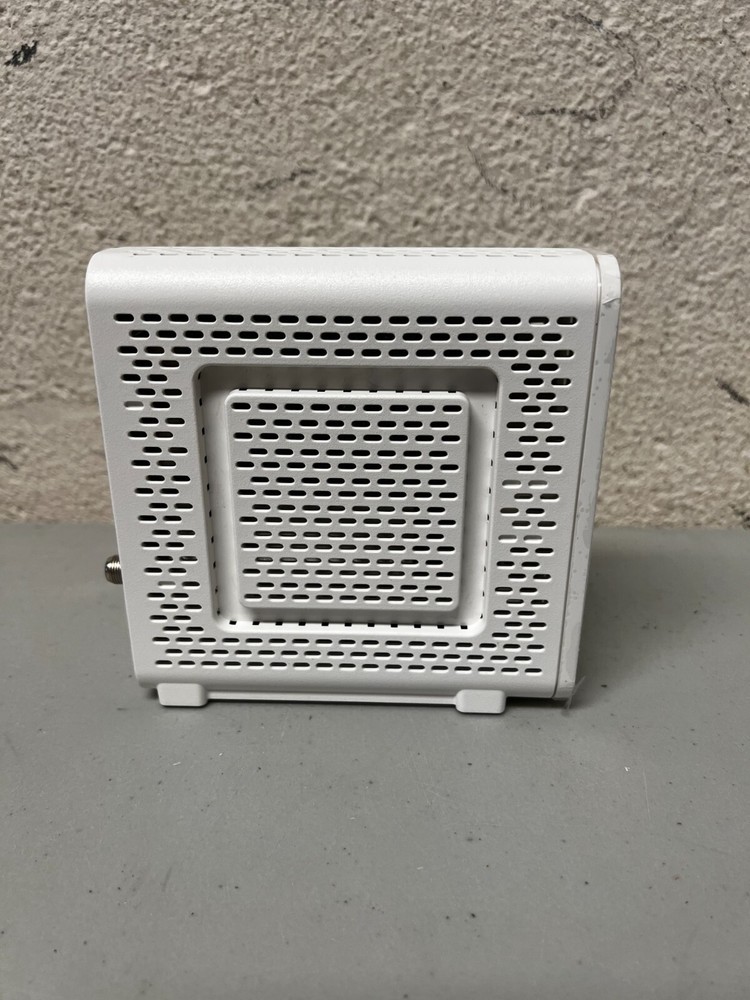 Arris Surfboard SB8200 3.1 cable modem
