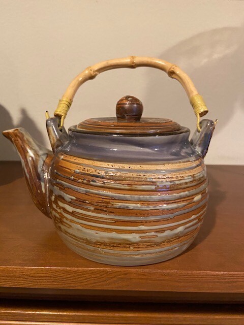 Studio Art Pottery Ceramic Textured Glazed Teapot w/Bamboo Handle Awesome EUC
