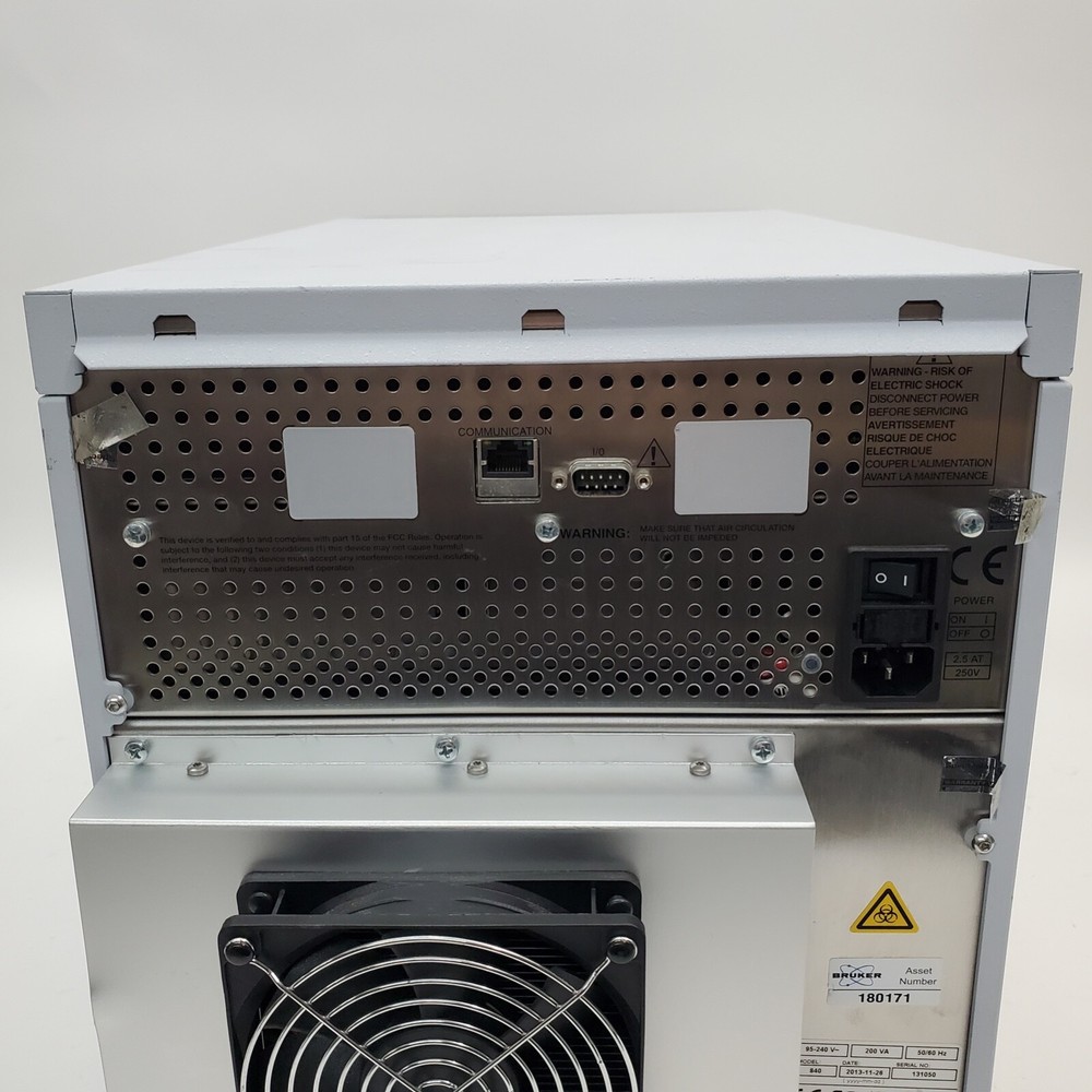 Bruker Holland Spark Autosampler Model 840 Powers On