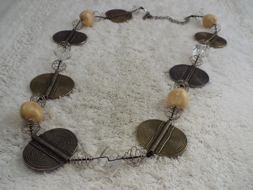 CHICO'S KuKui Nut Bead Metal Disk Acrylic Cube Necklace (A40)