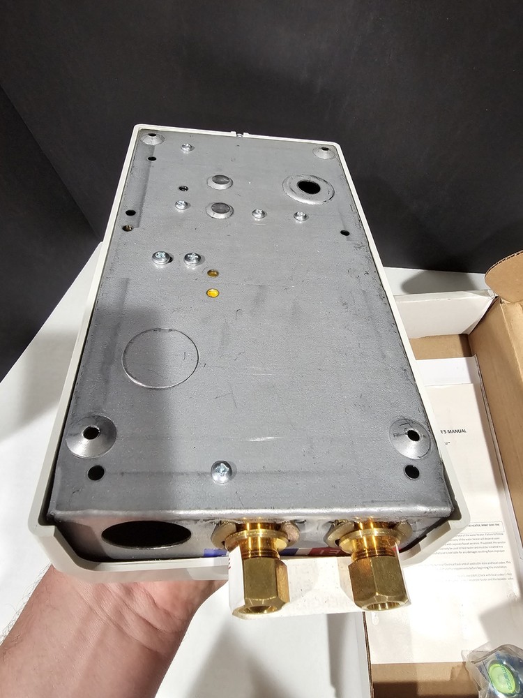 Eemax SPEX35 3.5kw @ 240v Electric Mini Tankless Water Heater