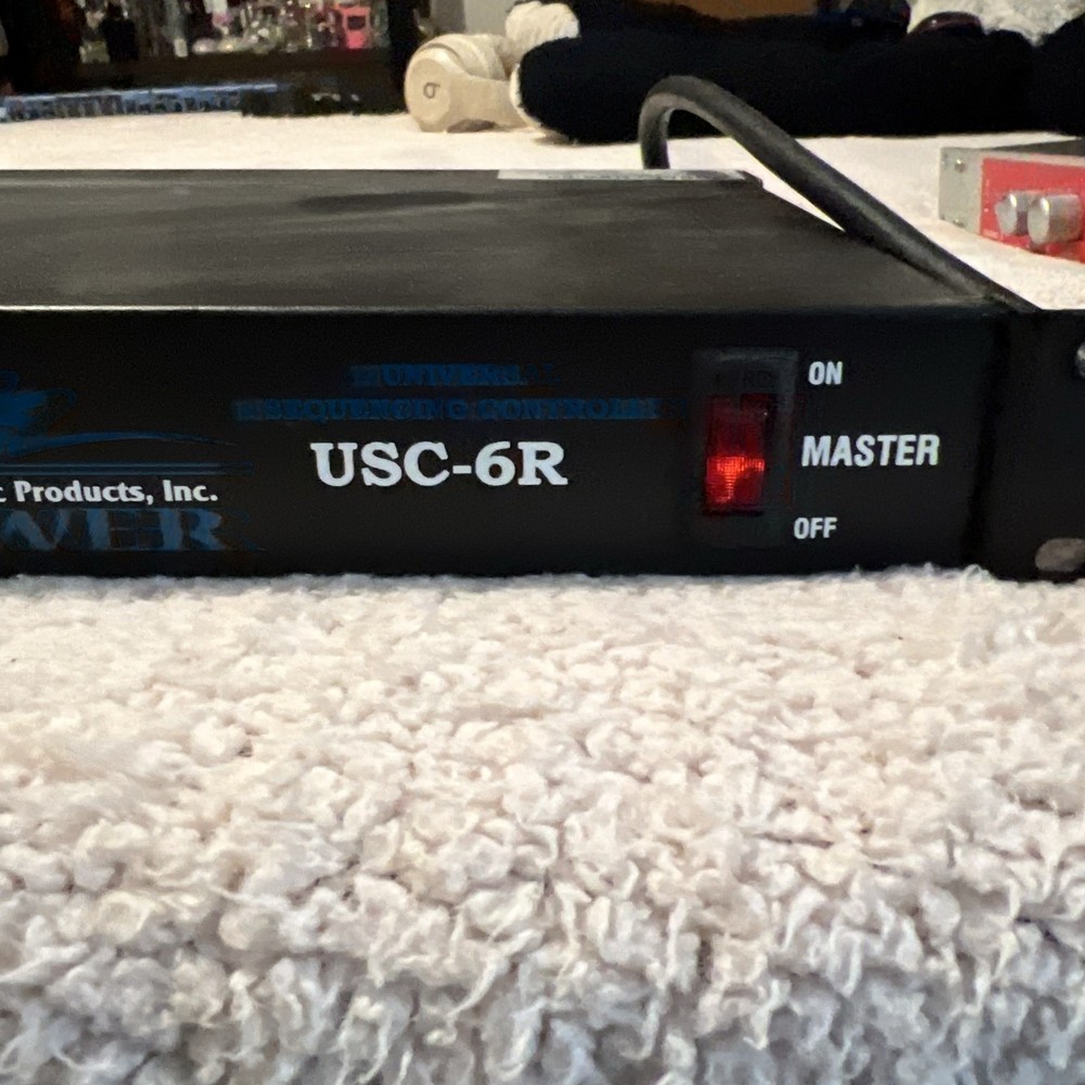 Middle Atlantic USC-6R Universal 6-Step Sequencing Controller - UNTESTED