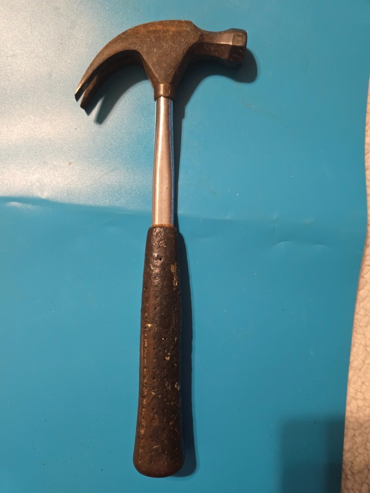 VINTAGE TRUE TEMPER ROCKET CLAW HAMMER A13 BLACK HANDLE