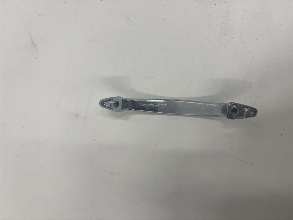 Luscombe Model 8 Cabin Door handle