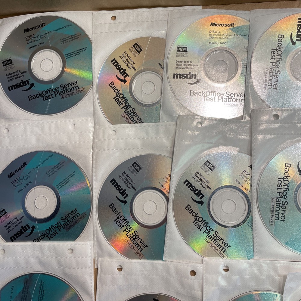 Microsoft MSDN Back Office Server Test Platform Discs 1-35 Jan. 2000 Euro Pack I