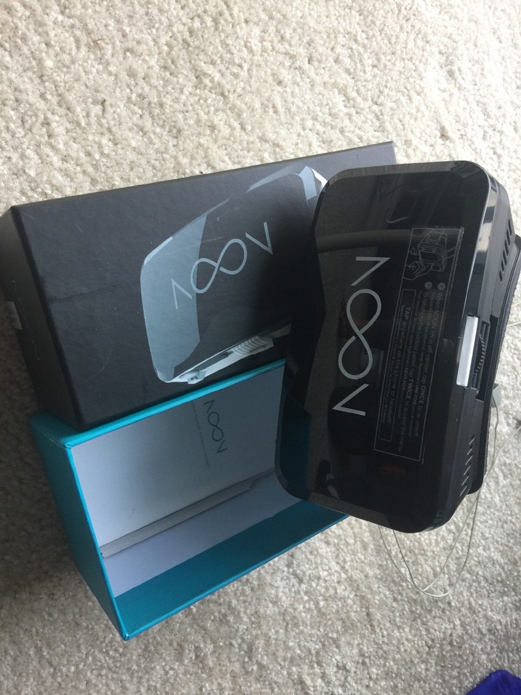 NOON VR - Virtual Reality Headset NVRG-01