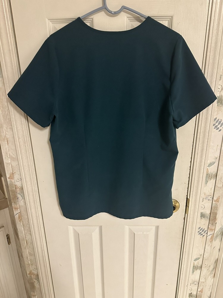 Figs Scrubs Top Women’s Size L