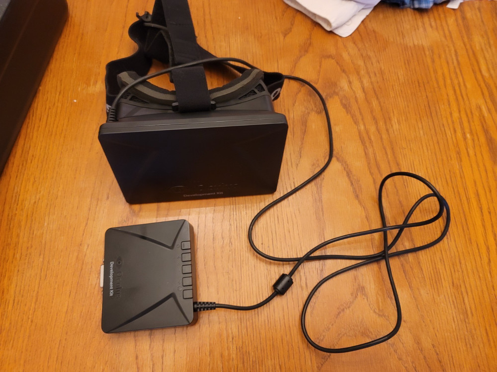 2013 Oculus Rift VR Development Kit Virtual Reality Headset DK1 w/ Case