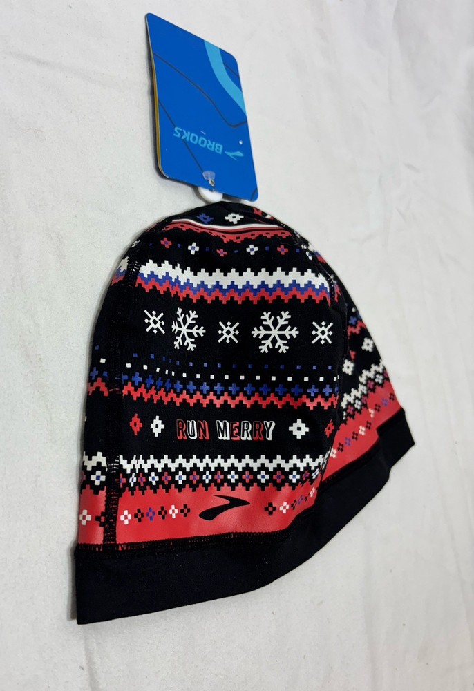 NWT Brooks Ugly Sweater Beanie - Run Merry - One Size
