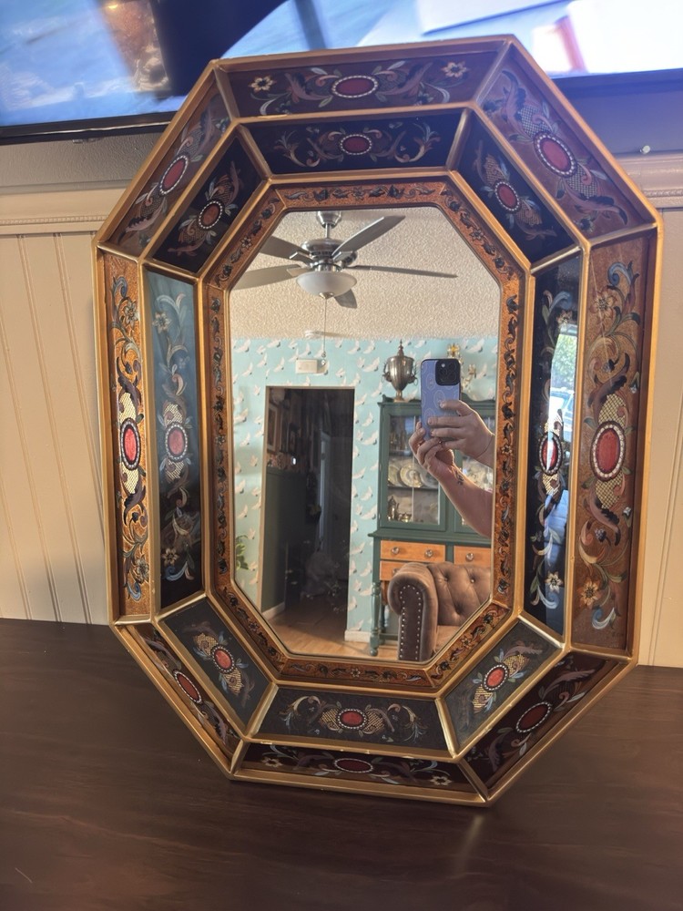 Gorgeous Vintage Octagonal Mirror – Reverse Painted Glass