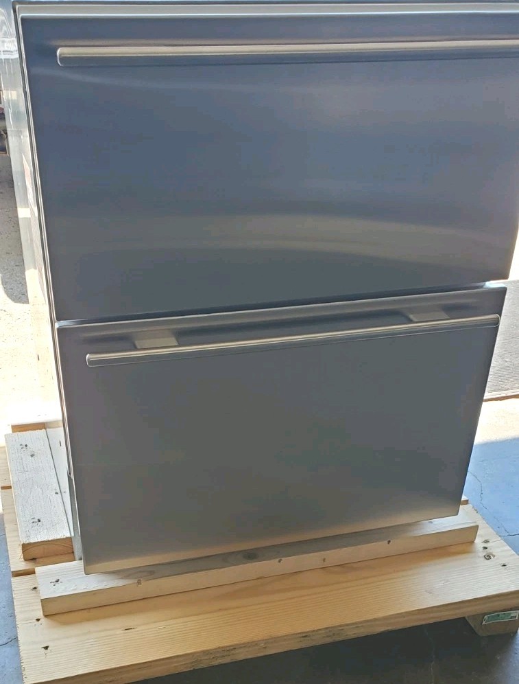 SUB-ZERO UNDERCOUNTER REFRIGERATOR DRAWERS