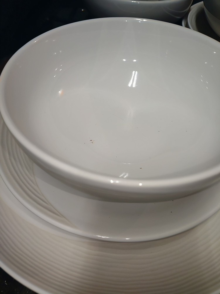 Pfaltzgraff Sandbar Sand & Seas 8pc Dinnerware Set - Service for 2 - NO CHIPS