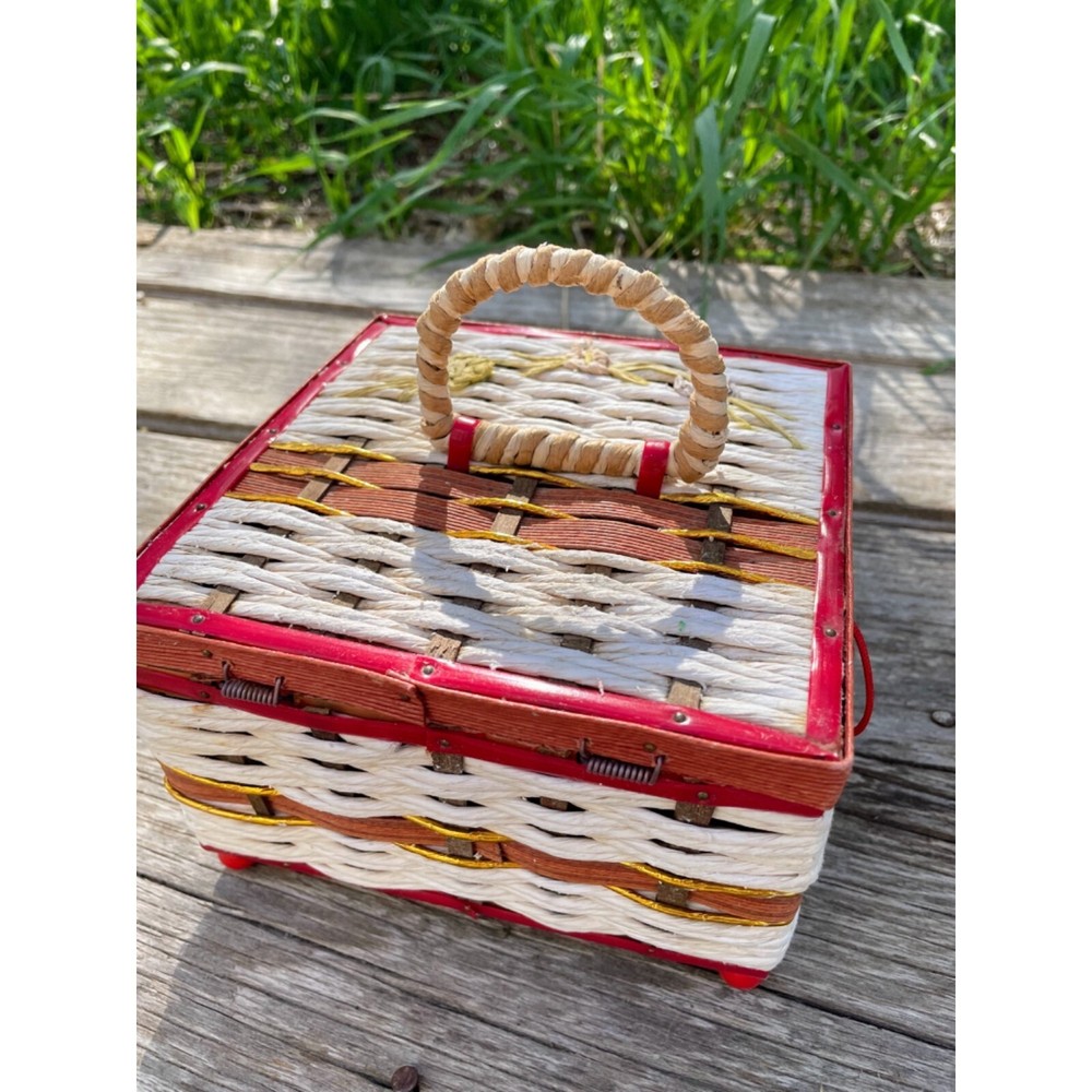 Vintage raffia straw Small Sewing Box Retro Red