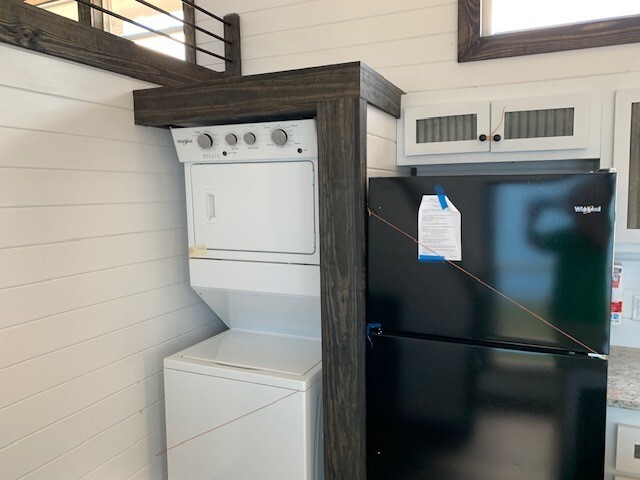ELEGANT RUSTIC CABINS - TINY HOME CABINS - CUSTOM BUILT FOR YOUR PROPERTY
