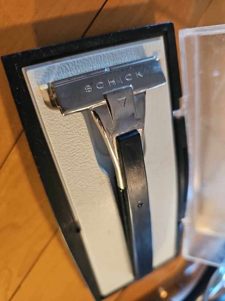 Vintage Schick Razor