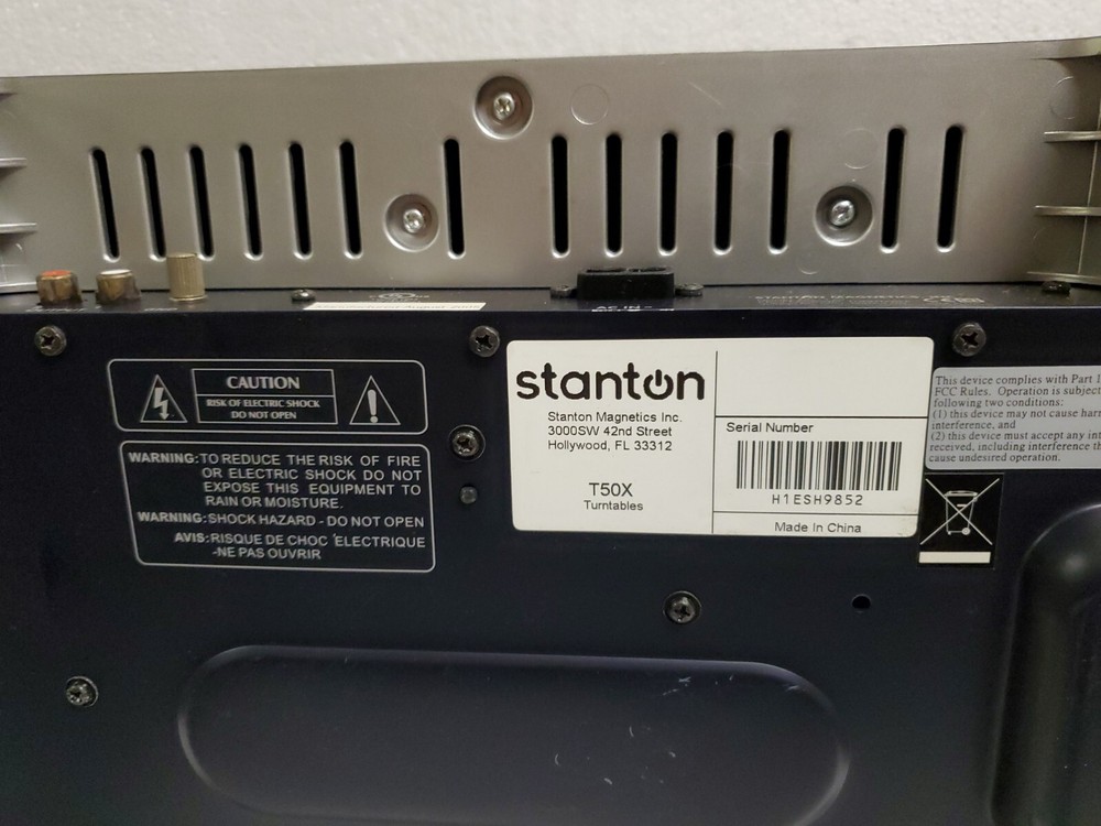 Stanton T50X DJ Turntable *MISSING PIECES*